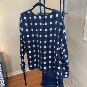 Banana Republic Button Back gingham blouse XXL